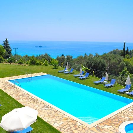 Large Apartment By The Pool - Pelekas Beach, Corfu Εξωτερικό φωτογραφία